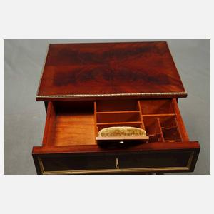 Neoklassizistischer Konsoltisch