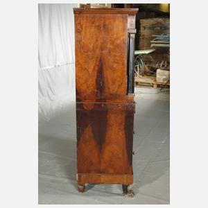 Feiner Biedermeier-Sekretär