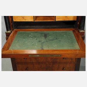 Feiner Biedermeier-Sekretär