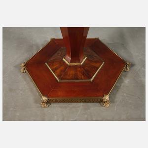 Präsentationstisch Russland