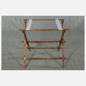 Klappbarer Serviertisch