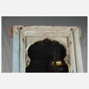 Großer Fensterrahmen