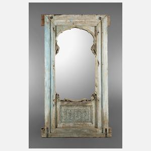 Großer Fensterrahmen