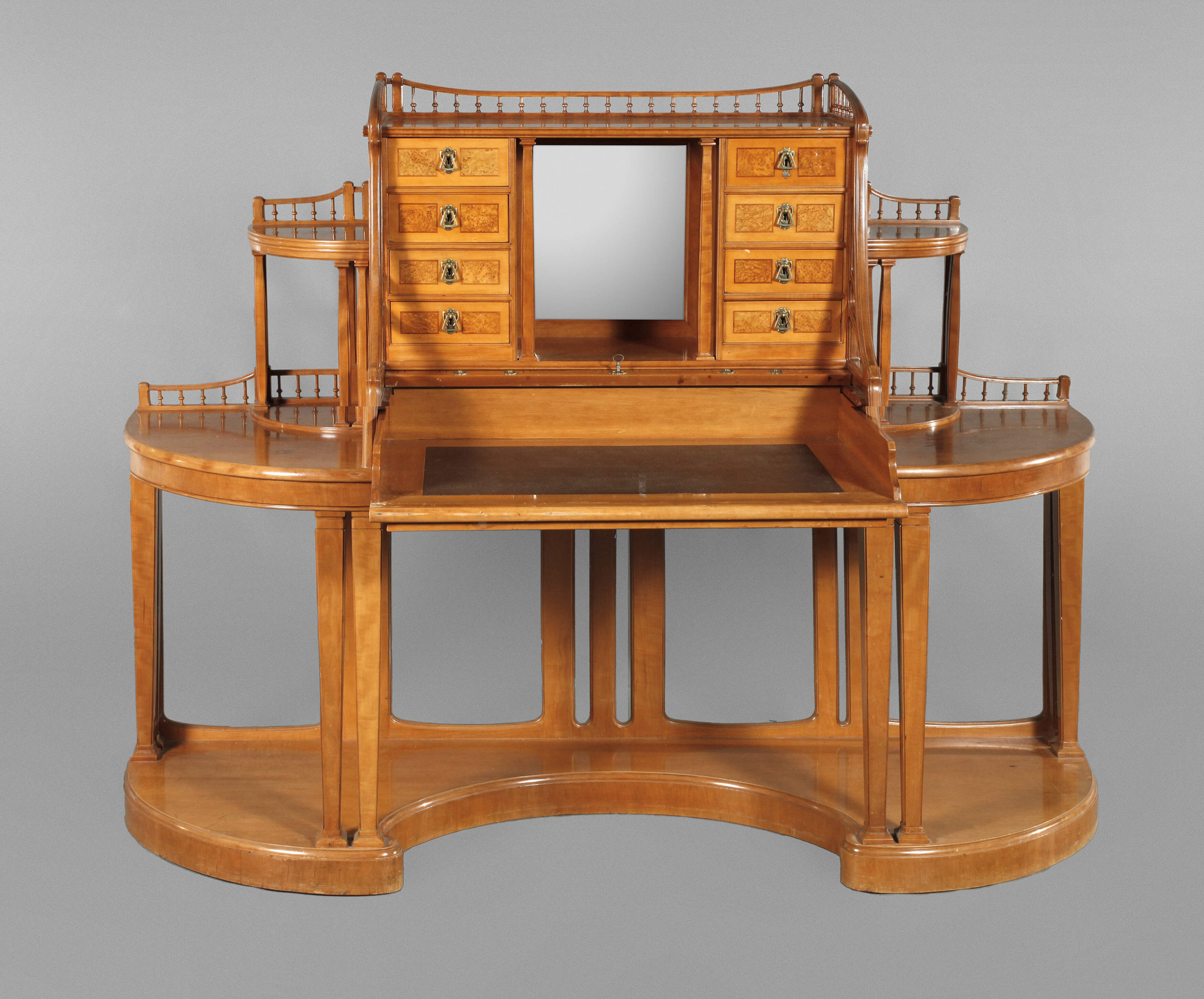 Ausgefallener Schreibtisch Jugendstil