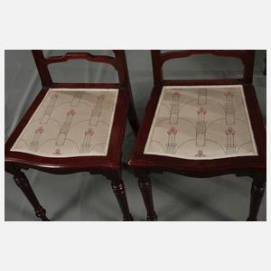 Vier Stühle Jugendstil