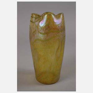 Jugendstilvase mit grünem Fadendekor