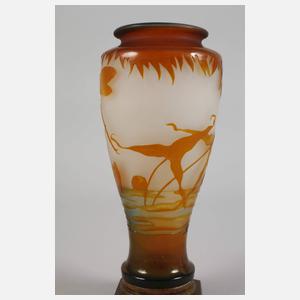 Vase Émile Gallé mit Messingfuß und Libellendekor