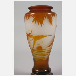 Vase Émile Gallé mit Messingfuß und Libellendekor