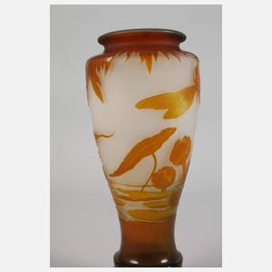 Vase Émile Gallé mit Messingfuß und Libellendekor