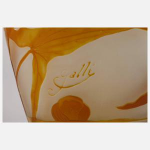 Vase Émile Gallé mit Messingfuß und Libellendekor