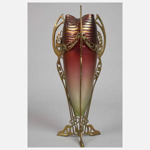 Große Vase mit Messingmontur