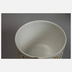 Ernst Wahliss fünf Tassen und sechs Untertassen