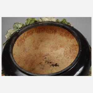 Großer Blütencachepot Barbotine-Technik