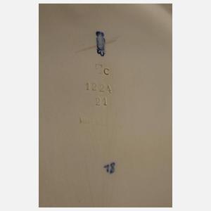 Karlsruher Majolika "Fruchtschale mit Putten"