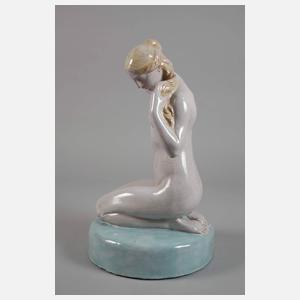 Karl Kiefer, kniender weiblicher Akt