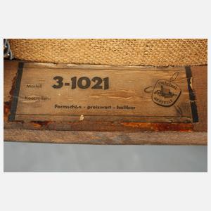 Ohrenbackensessel mit Ottomane