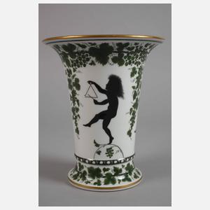 Meissen Trompetenvase Kindermotive