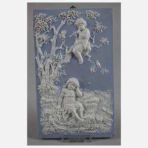Volkstedt Paar Reliefplatten in Wedgwood-Manier