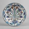 Großer Teller im Iznikstil