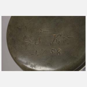 Erfurter Fayencewalzenkrug mit Chinoiserien