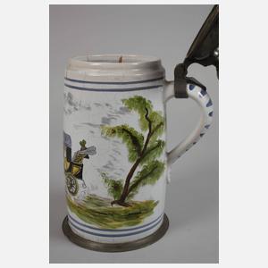 Hochdicker Fayencewalzenkrug mit Postkutsche