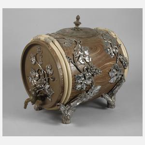 Großes Keramikweinfass