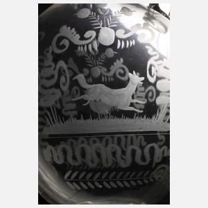 Karaffe mit Fuchs und Hahn