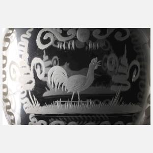 Karaffe mit Fuchs und Hahn