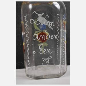 Alpenländische Schnapsflasche