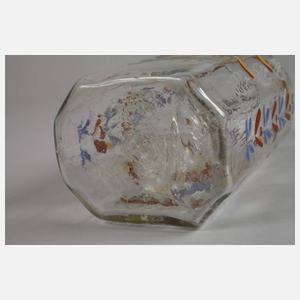 Alpenländische Schnapsflasche