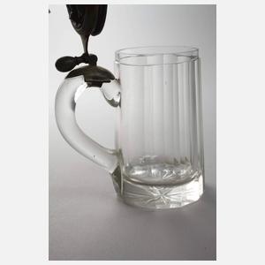 Scherzkrug mit Bieruhr