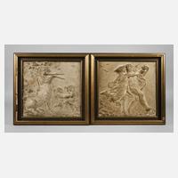 Paar dionysische Reliefs111