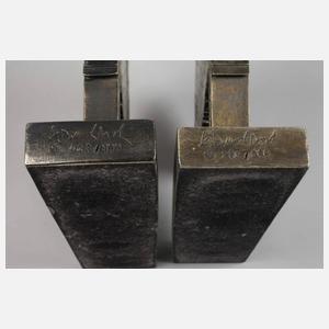 Paul Wunderlich, Paar Buchstützen als Wildschweine