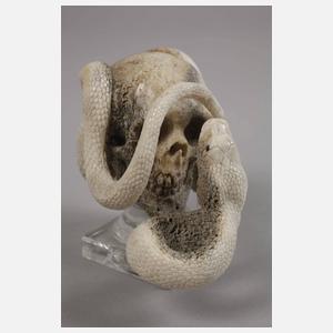 Beinschnitzerei Memento Mori