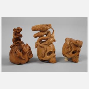 Konvolut figürliche Schnitzereien