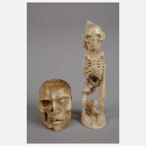 Zwei Hornschnitzereien Memento Mori