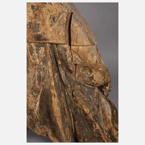 Geschnitzte Heiligenfigur