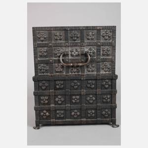 Kleine Eisenkassette