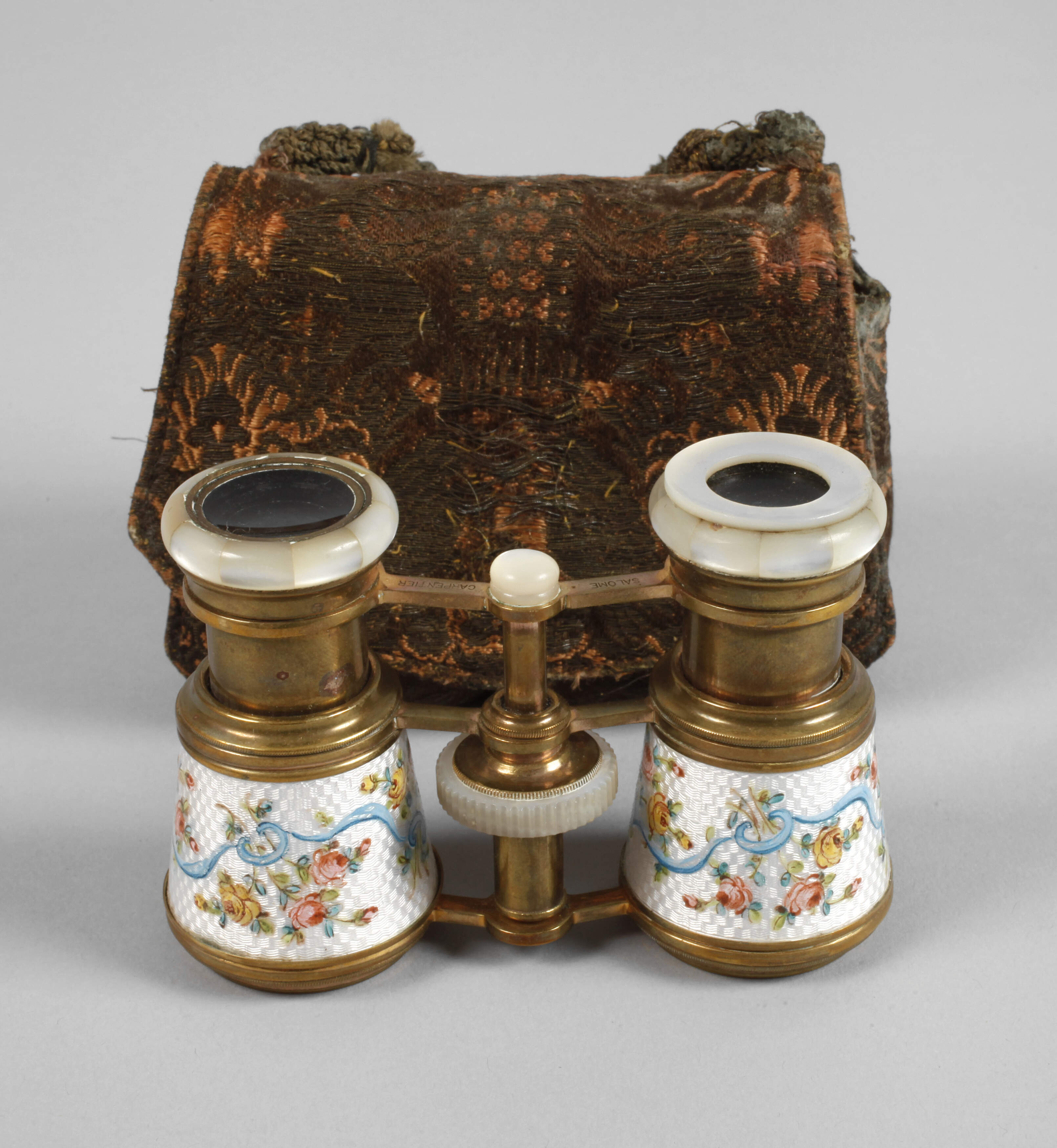 Opernglas mit Transluzidemaille