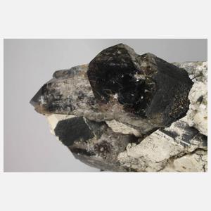 Prächtige Rauchquarzstufe