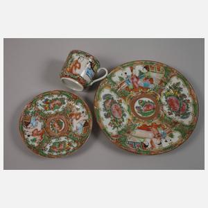 Vier Gedecke Famille rose