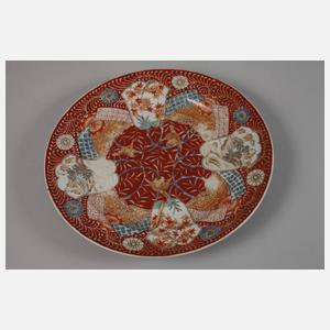 Drei Teile Porzellan