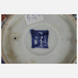 Drei Teile Porzellan