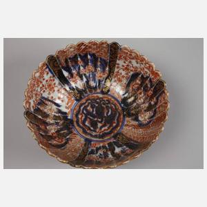 Drei Teile Porzellan