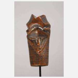 Miniaturhafte Schnitzerei