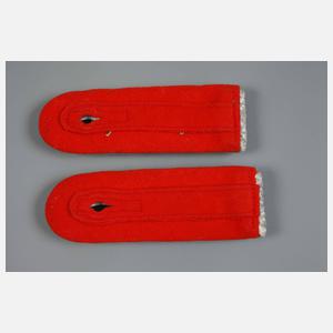 Zwei Paar Schulterklappen Wehrmacht