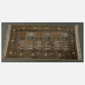 Drei kleine Seidenteppiche