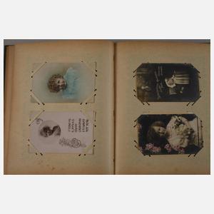 Postkartenalbum Kinder- und Frauenmotive