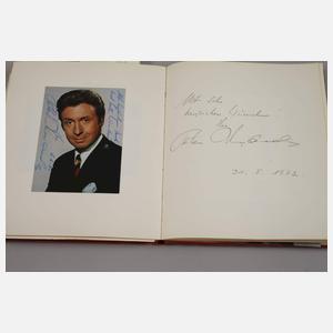 Zwei Autographenbücher High Society