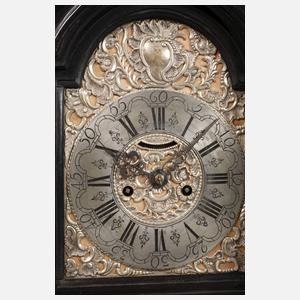 Barocke Stutzuhr mit hessischem Adelswappen